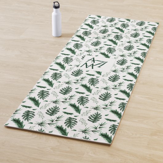 Tapis De Yoga Monogramme de feuilles vertes de forêt 3 initiales (En situation)