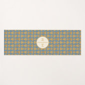 Tapis De Yoga Monogramme| Extérieur Geo Step| Motif Gold & Blue (Devant (Horizontal))