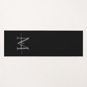 Tapis De Yoga Monogramme gris noir moderne Élégant Script fémini (Devant (Horizontal))