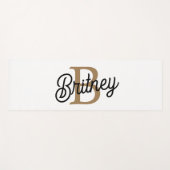 Tapis De Yoga Monogramme moderne élégant Nom Black Gold Script (Devant (Horizontal))