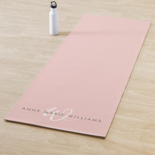 Tapis De Yoga Monogramme Moderne Rose Pâle Blanc (En situation)