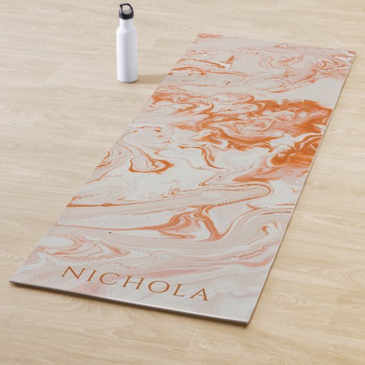 Tapis De Yoga Motif Abstrait orangé moderne (En situation)