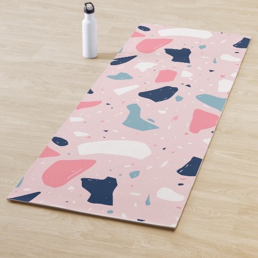 Tapis De Yoga Motif de Terrazzo rose (En situation)