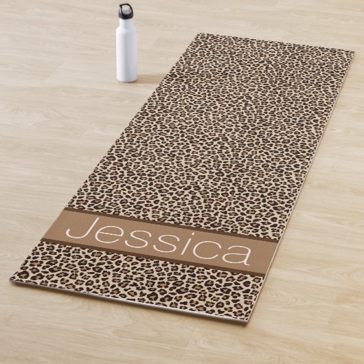 Tapis De Yoga Motif Empreinte de léopard personnalisé (En situation)