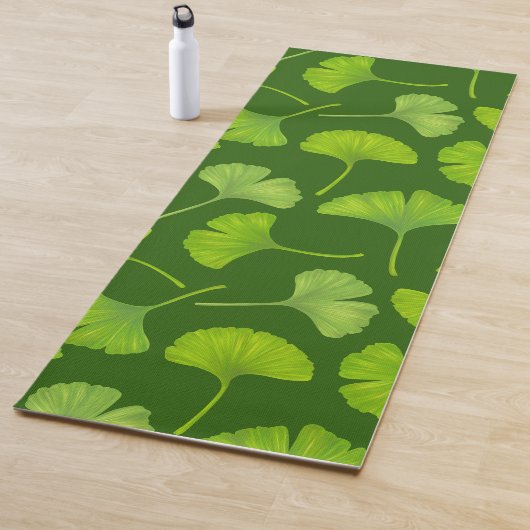 Tapis De Yoga Motif Ginkgo sur vert foncé (En situation)
