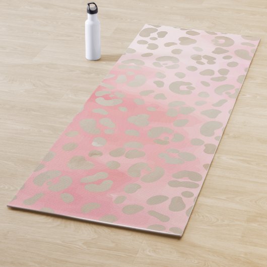 Tapis De Yoga Motif léopard rose (En situation)