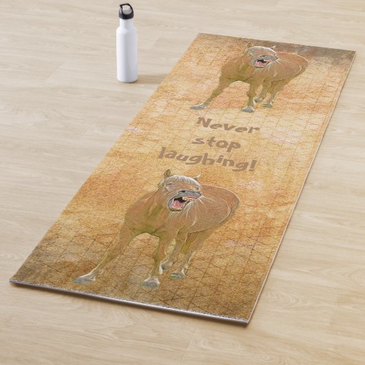Tapis De Yoga Ne cesse de rire ! Drôle peinture de cheval (En situation)