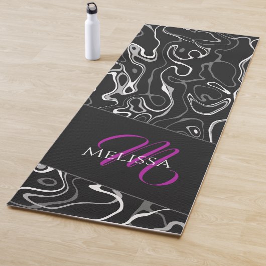 Tapis De Yoga Noir blanc damas abstrait motif Monogramme (En situation)