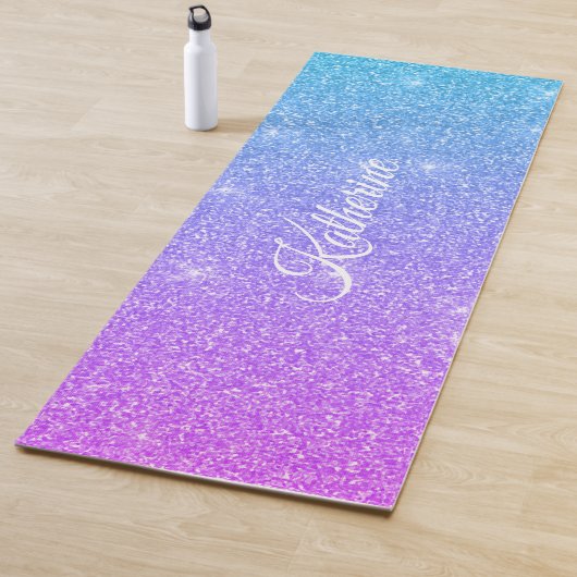 Tapis De Yoga Nom de script girly pailleté à dégradé tendance (En situation)