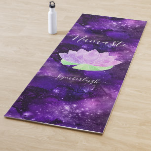 Tapis De Yoga Nom du monogramme de lotus lotus violet cosmique N