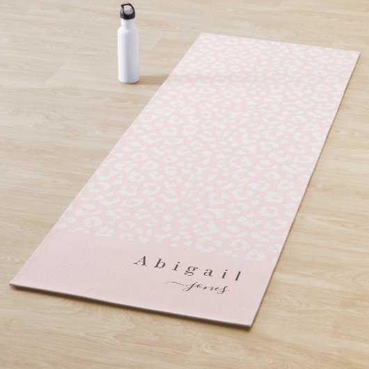 Tapis De Yoga Nom du script de Poster de animal rose pâle Person (En situation)