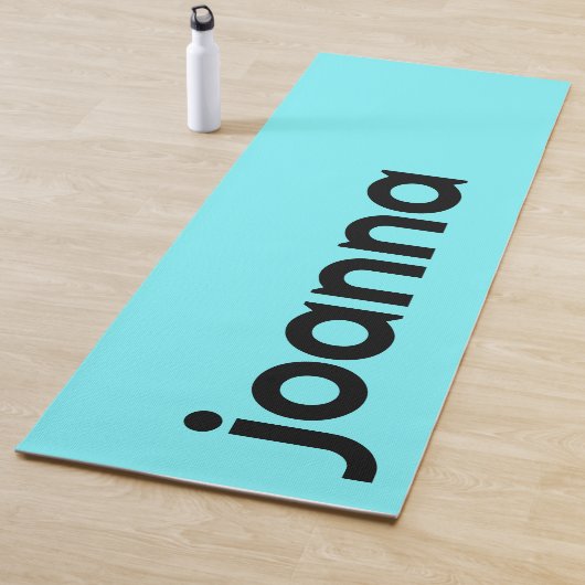 Tapis De Yoga Nom moderne bleu électrique | Style simple (En situation)