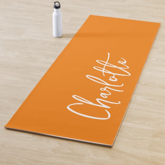 Tapis De Yoga Nom personnalisé Orange Modern (En situation)