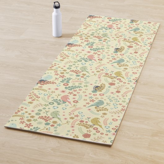 Tapis De Yoga Oiseaux de Shabby & Branches Jaune (En situation)