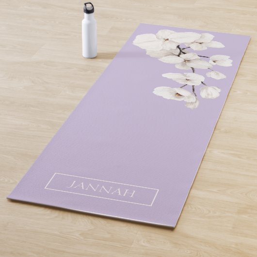 Tapis De Yoga Orchidées blanches de lavande florale Nom de l'exe (En situation)