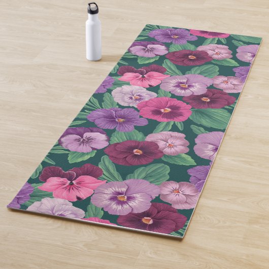 Tapis De Yoga Pansies colorées sur bleu vert foncé (En situation)
