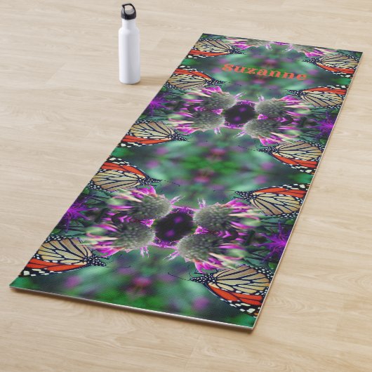 Tapis De Yoga Papillon Monarque Sur Fleur Abstrait Personnalisé (En situation)