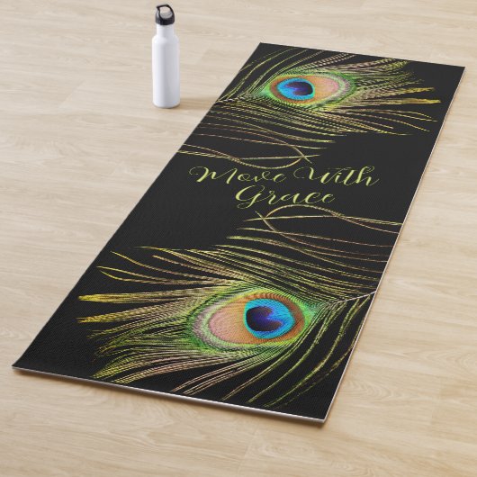 Tapis De Yoga Peacock Feather – Move With Grace Motivational (En situation)