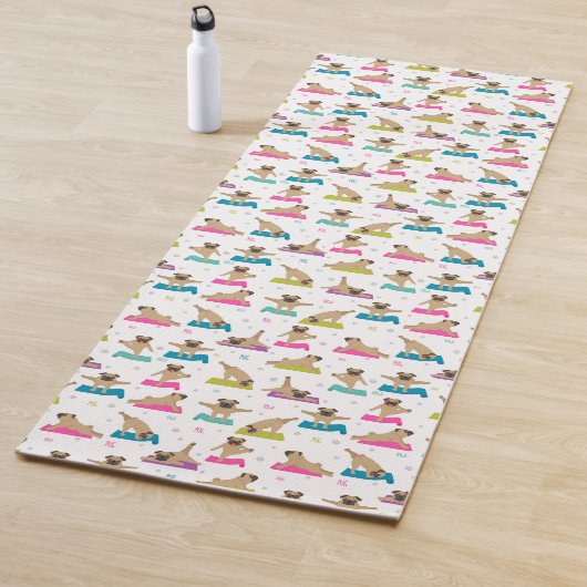Tapis de yoga pour Pug (En situation)