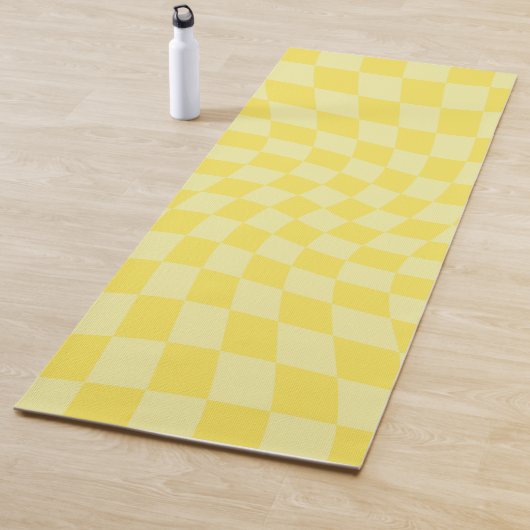 Tapis De Yoga Retro citron jaune pastel Warboard (En situation)