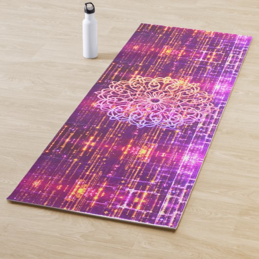 Tapis De Yoga Rosette violette et or chatoyante (En situation)
