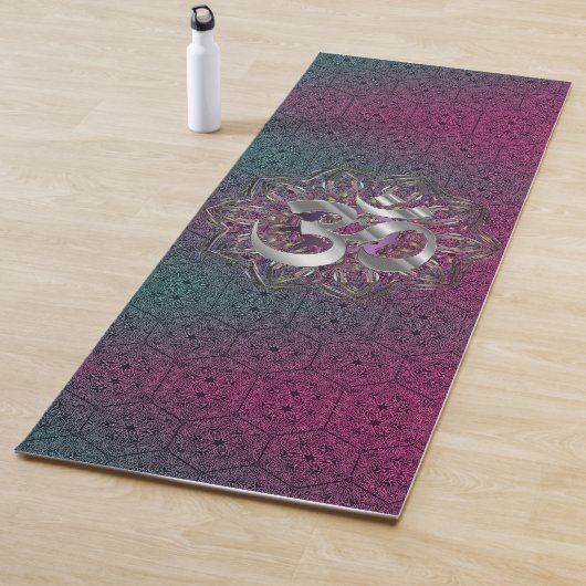 Tapis De Yoga Silver OM Hexagonal Mandala (En situation)