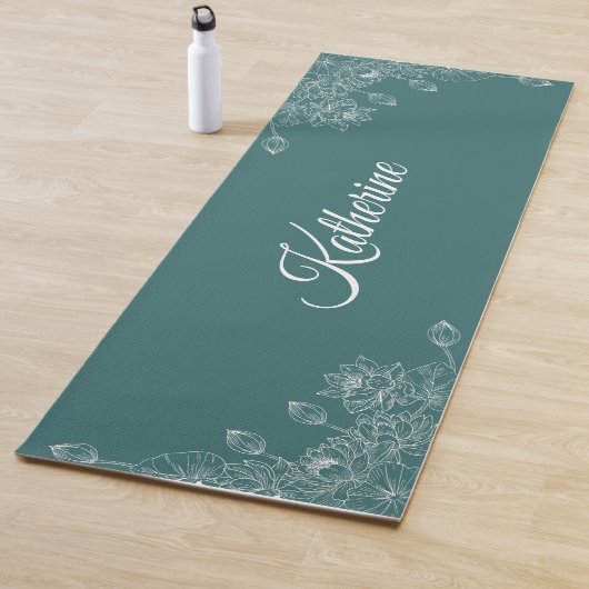 Tapis De Yoga Simple Modern Floral Script Name Jade Green Lotus  (En situation)