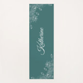Tapis De Yoga Simple Moderne Floral Script Nom Jade Vert Lotus (Devant)