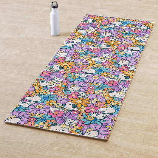 Tapis De Yoga Snoopy & Motif de fleurs de bois (En situation)
