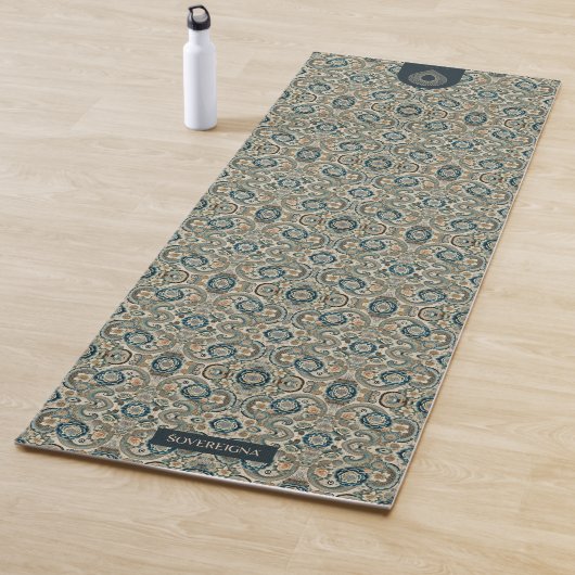 Tapis De Yoga Sovereigna® Maya Wonder Garden #3 à double face (En situation)