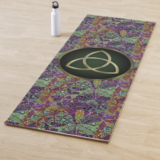Tapis De Yoga Symbole trinité yoga mat (En situation)