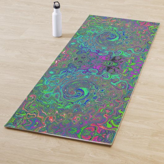 Tapis De Yoga Trippy Chartreuse et Blue Retro Liquid Swirl (En situation)