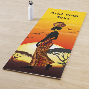 Tapis De Yoga Une belle femme africaine Silhouette sur les solei