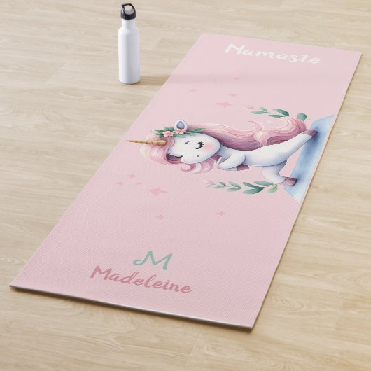 Tapis De Yoga Unicorne Namaste Yoga Cute Funny Pink Nom Monogram (En situation)