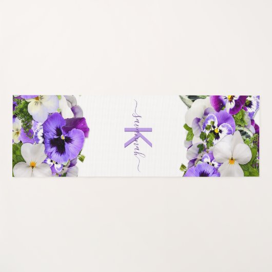 Tapis De Yoga Violet violet floraux blanc monogramme nom script (Devant (Horizontal))