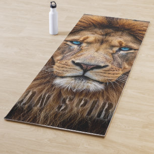 Tapis De Yoga Visage de lion majestueux aux yeux bleus Faune A
