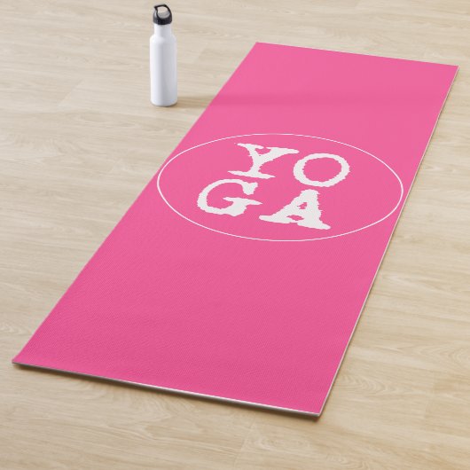Tapis De Yoga YOGA | Typographie amusante - Rose chaud (En situation)