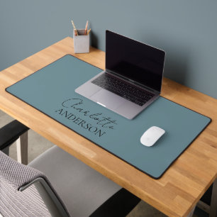 Tapis minimaliste simple monogramme nom Hazy Teal