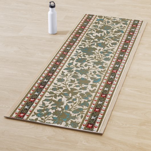 Tapis oriental antique Motif botanique coureur (En situation)