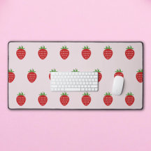 Tapis rose de bureau avec fraise