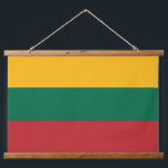 Tapisserie murale avec drapeau de Lituanie<br><div class="desc">Transformez votre espace avec fierté culturelle en utilisant notre tapisserie murale avec le drapeau vibrant de Lituanie! Cette étonnante tapisserie murale est plus qu’un simple objet décoratif, c’est une audacieuse célébration du patrimoine et de l’identité lituaniens. Conçu pour apporter chaleur, couleur et sens à n'importe quelle pièce, il présente le...</div>