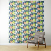 Tapisserie Rosas et Ruscus hypophyllum (En situation)