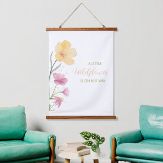 Tapisserie Suspendue A Little Wildflower is on her way Tapestry