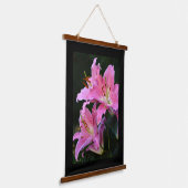 Tapisserie Suspendue Belle Lys rose avec bordure noire (Angulaire)