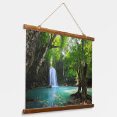 Tapisserie Suspendue Cascade détendue dans la forêt tropicale humide (Incliné)