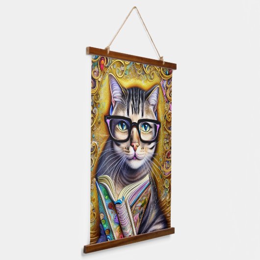 Tapisserie Suspendue Chat portant des lunettes tenant un livre d'art (Angulaire)