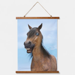 Tapisserie Suspendue Cheval de baie souriant heureux