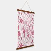 Tapisserie Suspendue Coquillages à Viva Magenta - Couleur de l'année 20 (Angulaire)