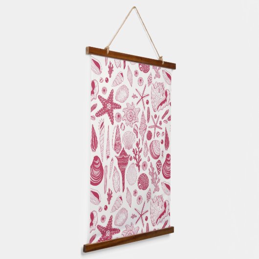 Tapisserie Suspendue Coquillages à Viva Magenta - Couleur de l'année 20 (Angulaire)