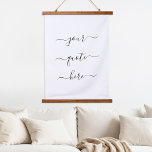 Tapisserie Suspendue Créez votre propre devis personnalisé Script éléga<br><div class="desc">Créez votre propre tableau de tapisserie de citation personnalisée. Personnalisez cette tapisserie murale avec une élégante calligraphie de script. Dispose d'une conception minimaliste de typographie manuscrite.</div>